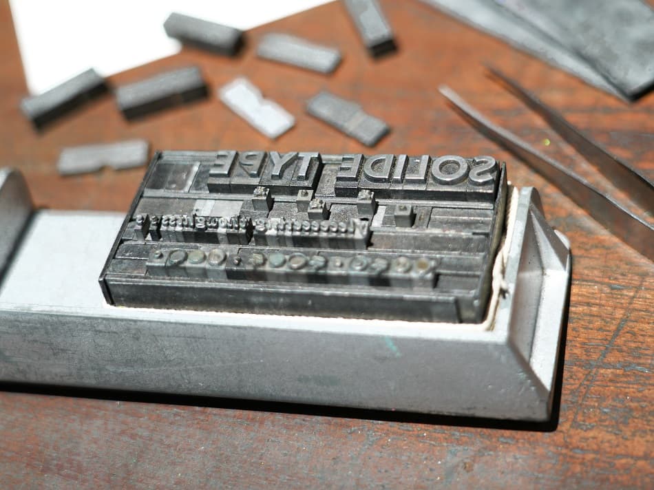 Time to Print! Bilingual Letterpress Typesetting
