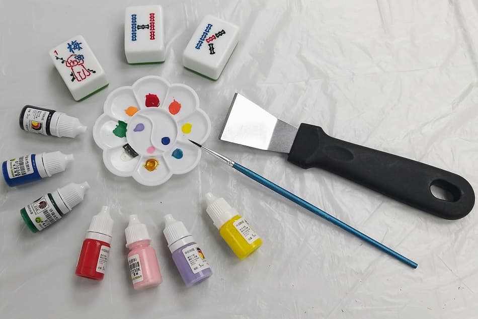 Engraved Tile Coloring Workshop